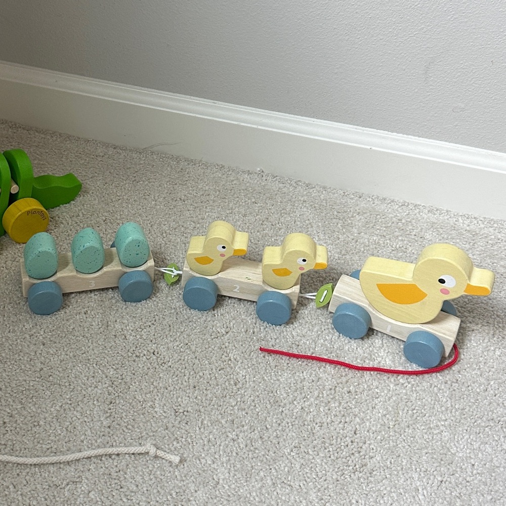 Tender Leaf Pull-Along Duck Wood Train Toy - Yellow and Blue